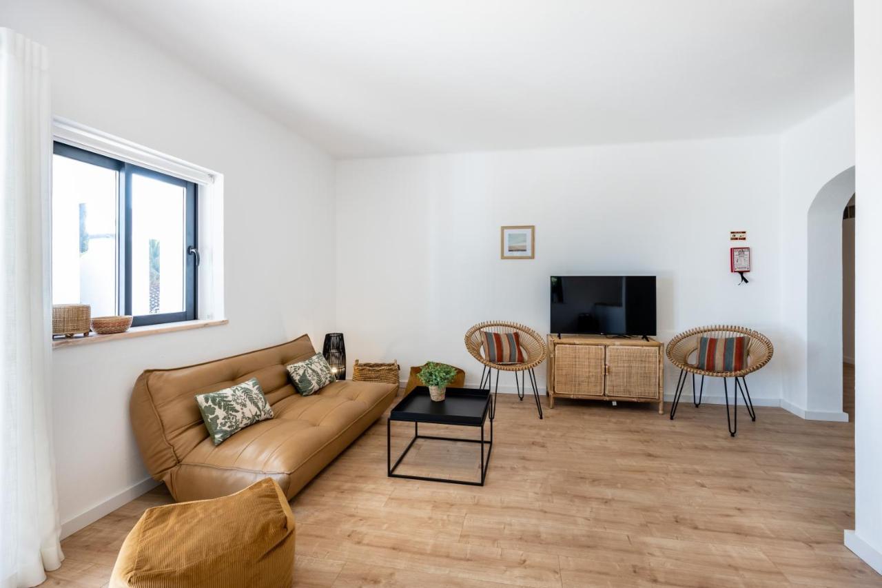 Fortaleza Sea View Villa Miramar - Downstairs Apartment II Burgau Bagian luar foto
